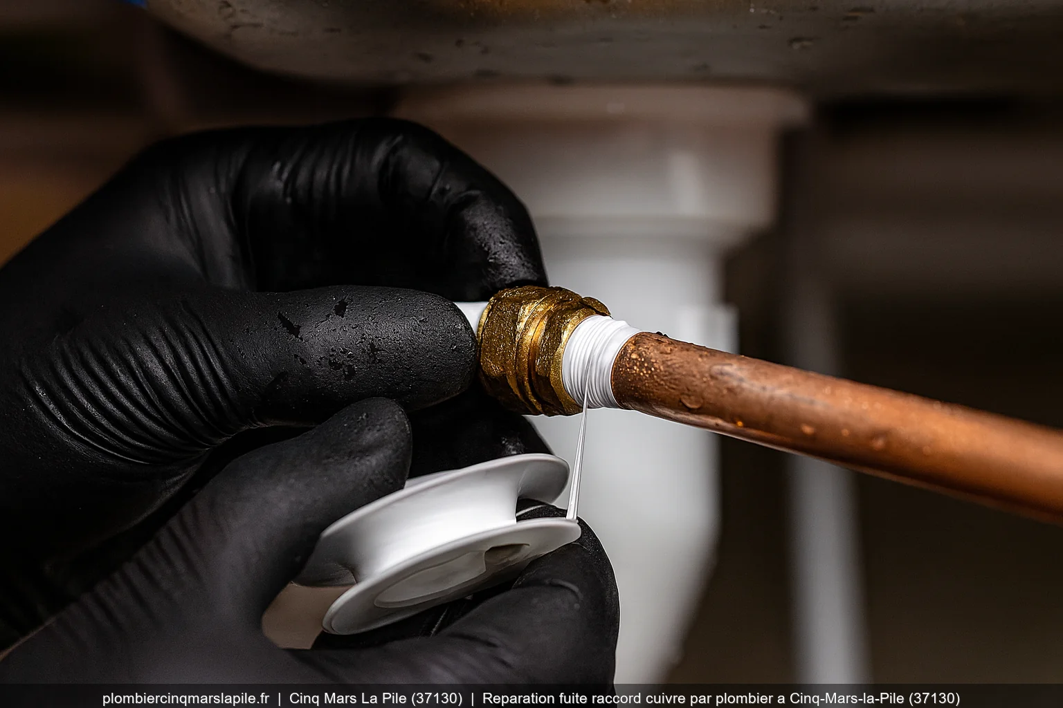 Reparation fuite raccord cuivre par plombier a Cinq-Mars-la-Pile (37130)